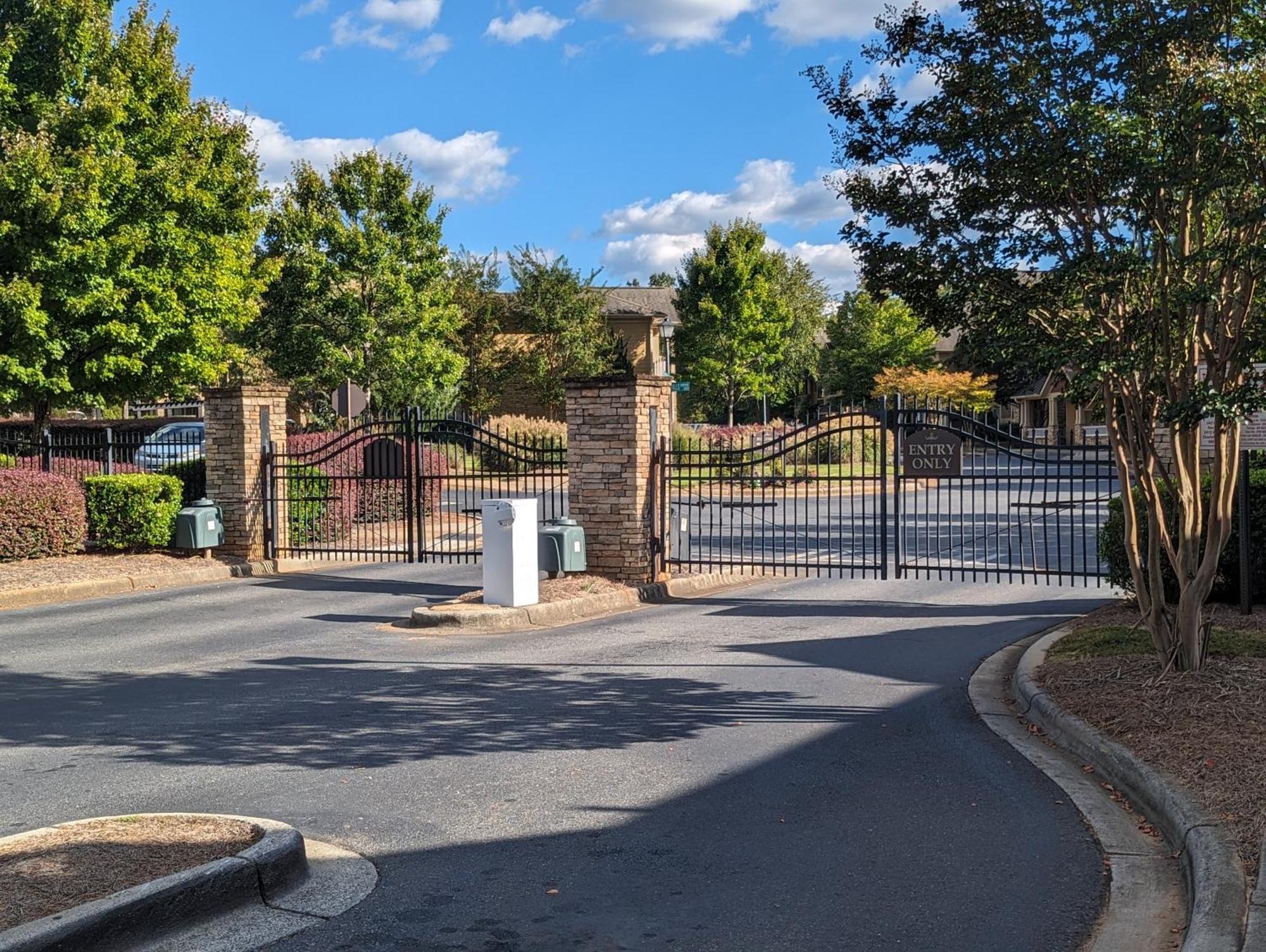 Two Couple Up - Adults Only! Instant Booking Let'S Play Charlotte Exterior photo